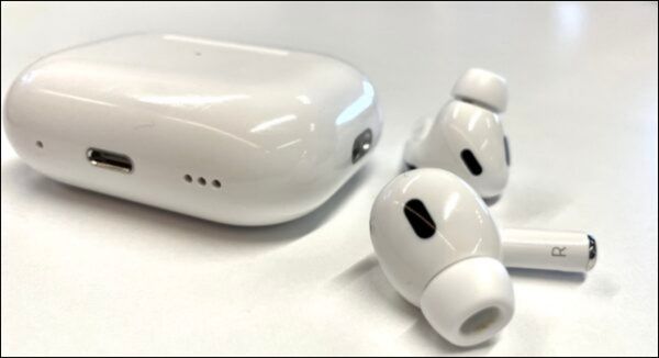 Apple AirPods Pro 2 Earbuds