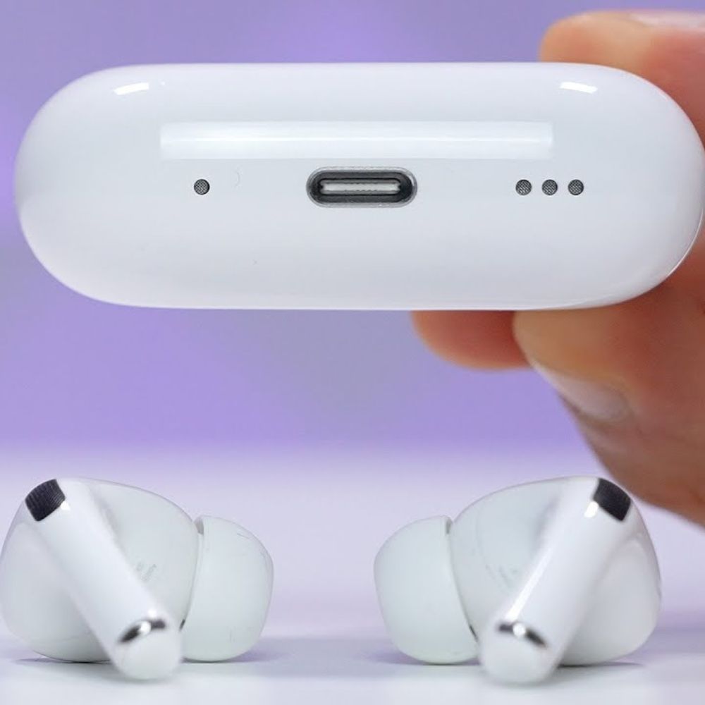 Apple AirPods Pro 2 Earbuds